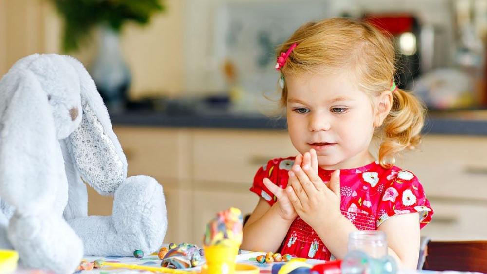 4 Montessori Preschool Activities that are great indoors - Montessori Preschool Winnetka - Valor Montessori Prep